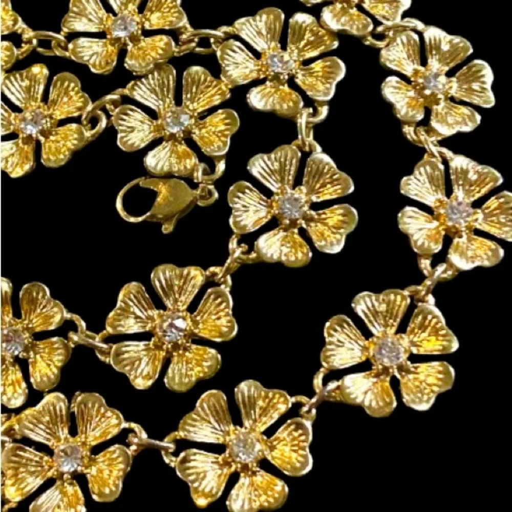 Vintage Gold Tone Dogwood Flower Link  Necklace Choker With Clear Rhinestones